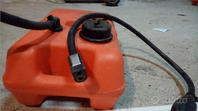 Serbatoio benzina per motori fuoribordo