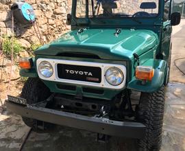 TOYOTA Land Cruiser BJ 40 - 1979