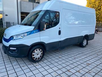 IVECO DAILY 3.0 NATURAL POWER PASSO LUNGO 2018