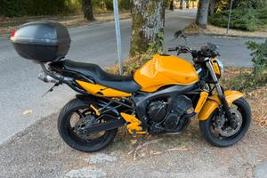 Moto yamaha fz6s