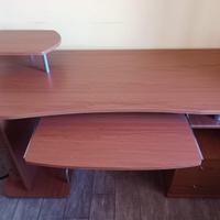 Scrivania porta pc da cameretta