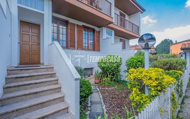 VILLA (QUADRILOCALE) 155 MQ CON GIARDINO E TAVERNA