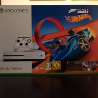 Xbox One S 500gb + 10 giochi  (Forza H.3 incluso)