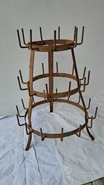 Scola bottiglie antico in ferro