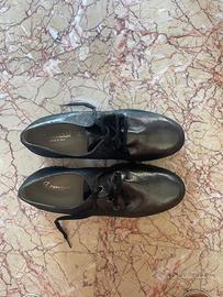 Scarpe  Tomasi Donna 39 NUOVE mai usate Nere