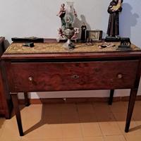 Elegante Consolle Antica in Legno Massello