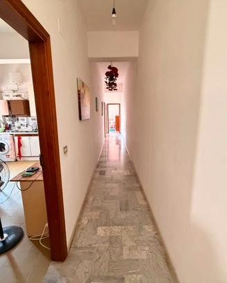 Ampio Appartamento + Porzione Terrazzo Catona