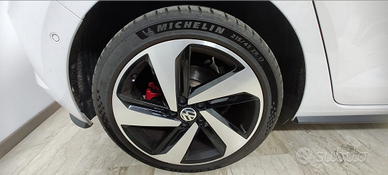 Cerchi 17 volkswagen ORIGINALI + gomme Michelin