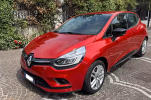 RENAULT Clio TCe 12V 90CV GPL 5p. Moschino Int.