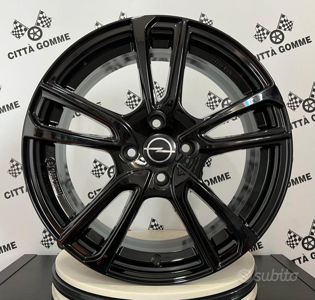 Set da 4 Cerchi in lega ASTRAL per Jeep Avenger