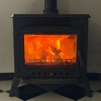 Stufa caminetto a legna