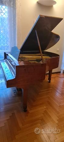 Pianoforte Bluthner mezza coda usato  Milano