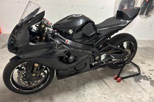 Suzuki gsxr 1000 k5 pronto pista