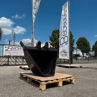 Benna trapezoidale 35-50 q.li 250 mm per fossi