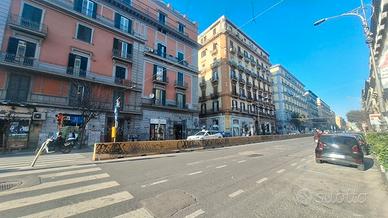 Ad. Piazza Nicola Amore - app.to divisibile