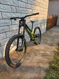 Specialized demo 8 M