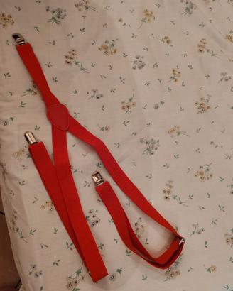 bretelle rosse