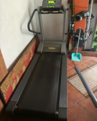 tapis roulant Technogym xtpro buono stato €2000 33