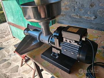 macchina per pomodori 