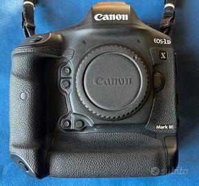 Canon 1D-X Mark III pari al nuovo < 16.000 scatti