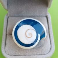 Anello conchiglia blu