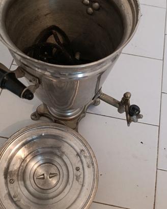 Samovar russo