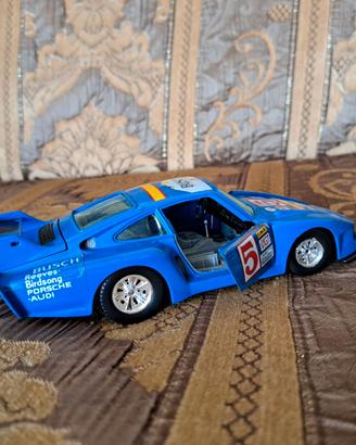 Modellino Burago Porsche 935 TT