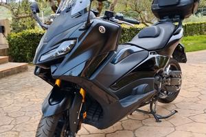 T-MAX  XP 560D del 2024    Km.  2130