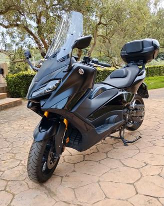 T-MAX  XP 560D del 2024    Km.  2130