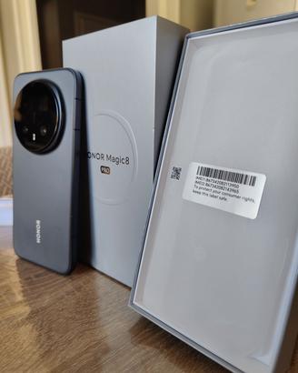 Honor magic 8 pro "Da vetrina"