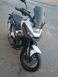 Honda xadv 750