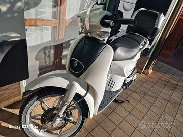 Aprilia Scarabeo 50 4 tempi - 2018