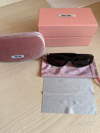 Occhiali da sole Miu Miu