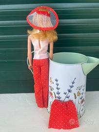 Barbie anni 60 inizi 70 gambe rigide.