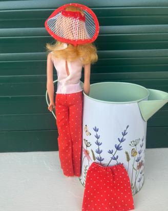 Barbie anni 60 inizi 70 gambe rigide.