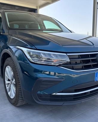Volkswagen Tiguan 2.0 TDI 150 CV SCR DSG R-Line
