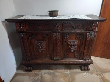 credenza in noce