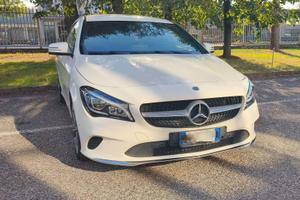 MERCEDES CLA 180 1.6 BENZINA 122CV