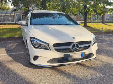 MERCEDES CLA 180 1.6 BENZINA 122CV