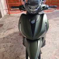 Beverly 400 sport verde militare