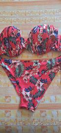 bikini a fiori 