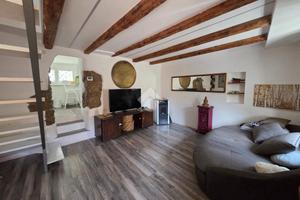CASA SEMINDIPENDENTE A MUGGIA