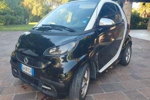 Auto SMART FORTWO