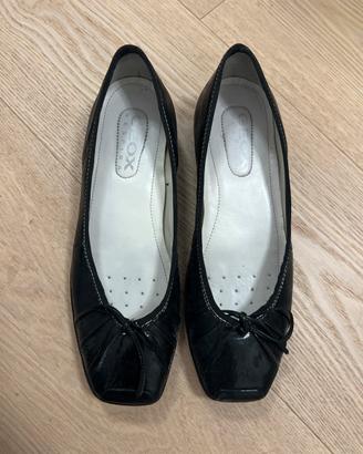 Ballerine in vernice Geox