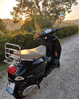 Vespa 150 LX