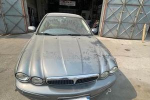 Ricambi Jaguar X-Type 2.0 diesel 131cv del 2005