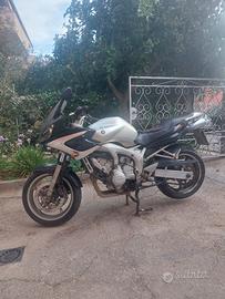 Vedesi Yamaha FZ6 Fazer