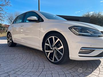Volkswagen Golf 7.5 2.0 TDI 150 CV