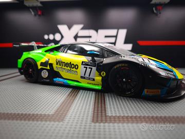 1/18 Lamborghini Huracan Evo Spark