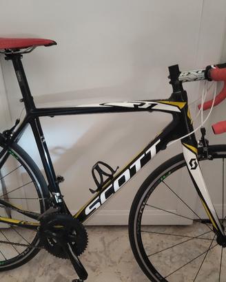 bici in carbonio 